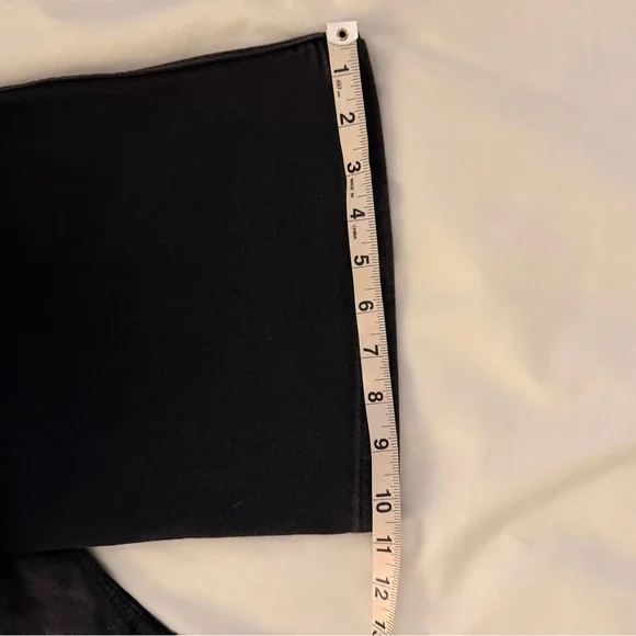 GAP Curvy High Rise '70s Flare Jeans - NWT (31 Tall) - Picture 3 of 6